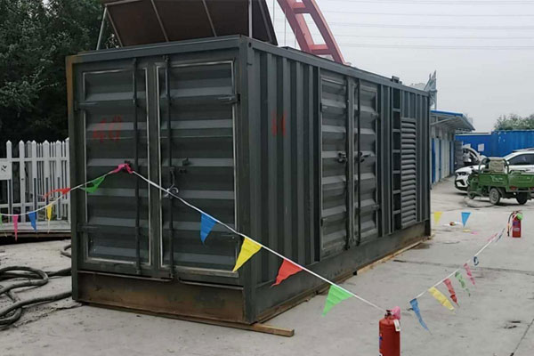 哈巴河发电机租赁空气滤清器多久更换一次?