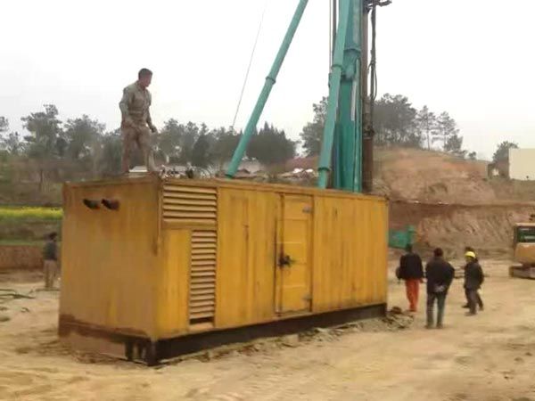 哈巴河如何判断水冷式机油散热器密封件是否需要更换？